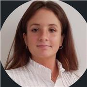 Professeure de français allant de la maternelle au niveau lycée